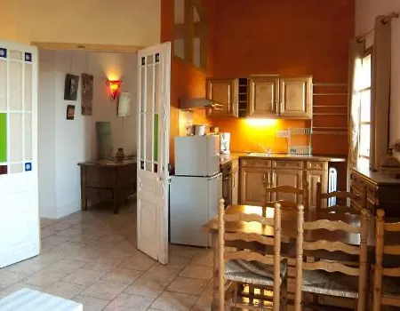 Air De Vacances לינה וארוחת בוקר *